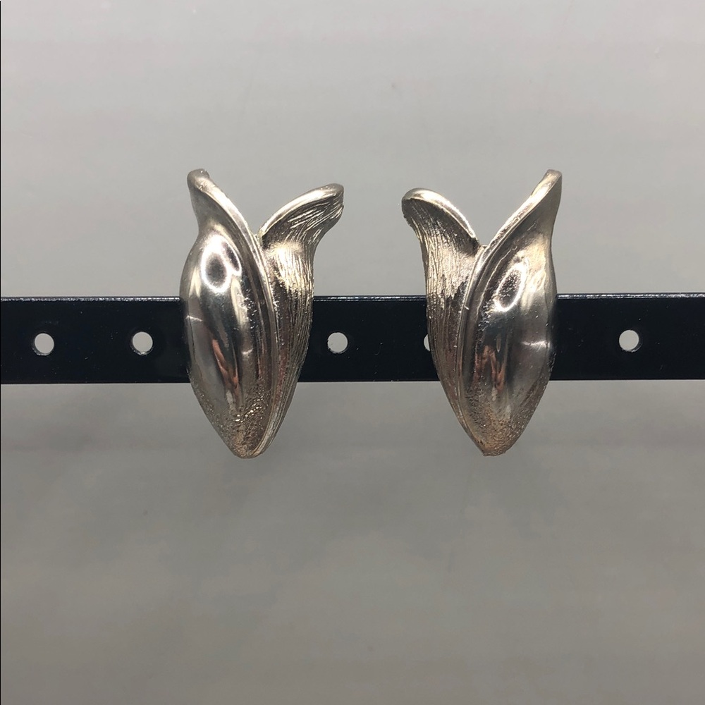 Pakula Vintage Abstract Modernist Metal Textured Clip On Earrings Statement